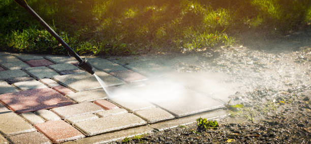 Professional Pressure Washing Services in Fruitland, IA